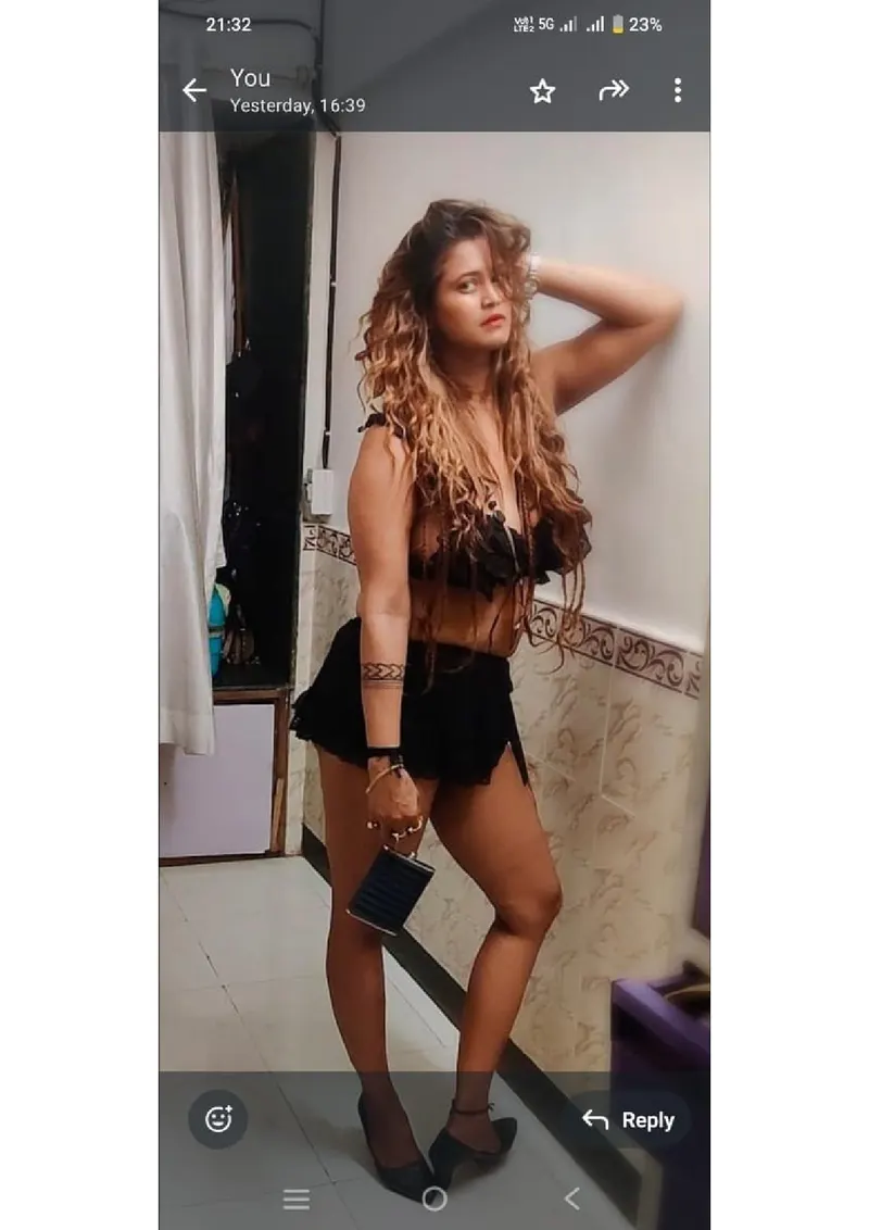AANY ULLU ARTIST photo 24