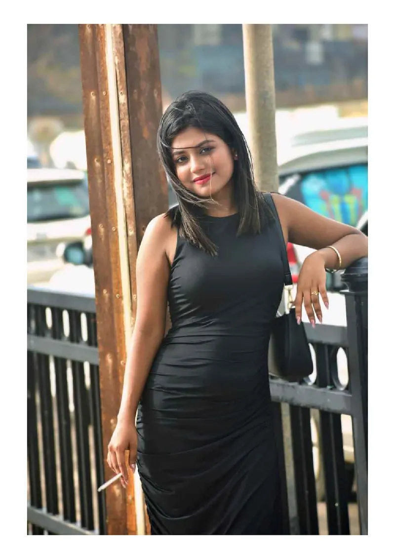 CABIN CREW GIRL SAMANTHA AVAILABLE photo 7