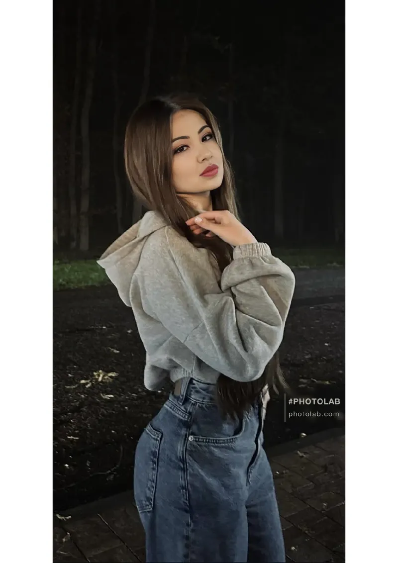 Duniya ππ₯πβ€οΈ................young high profile foreigner photo 11