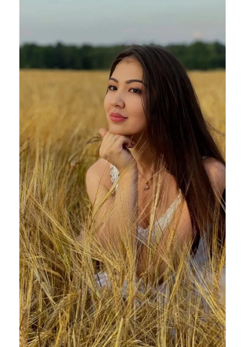 Duniya ππ₯πβ€οΈ................young high profile foreigner photo 22