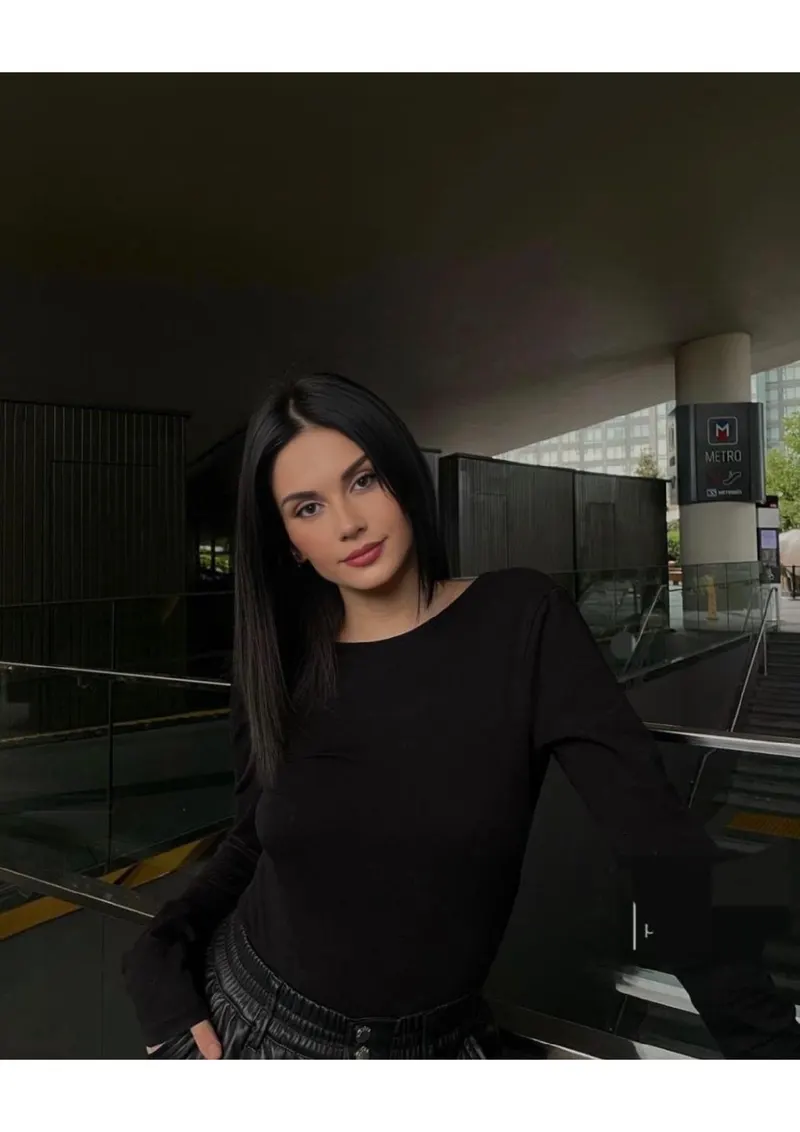 Eliyana😎❤️💋🔥...............foreigner high profile model photo 4