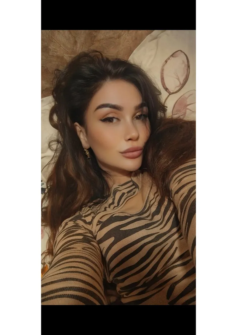 Eliyana😎❤️💋🔥...............foreigner high profile model photo 5