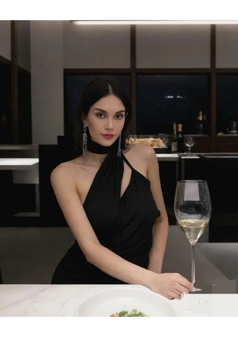 Eliyana😎❤️💋🔥...............foreigner high profile model photo 16
