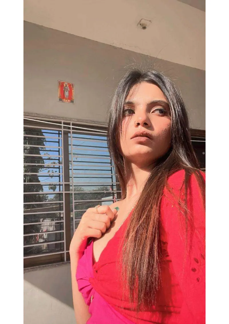 GO AIR CABIN ATTAINDER — Model escort in Bangalore