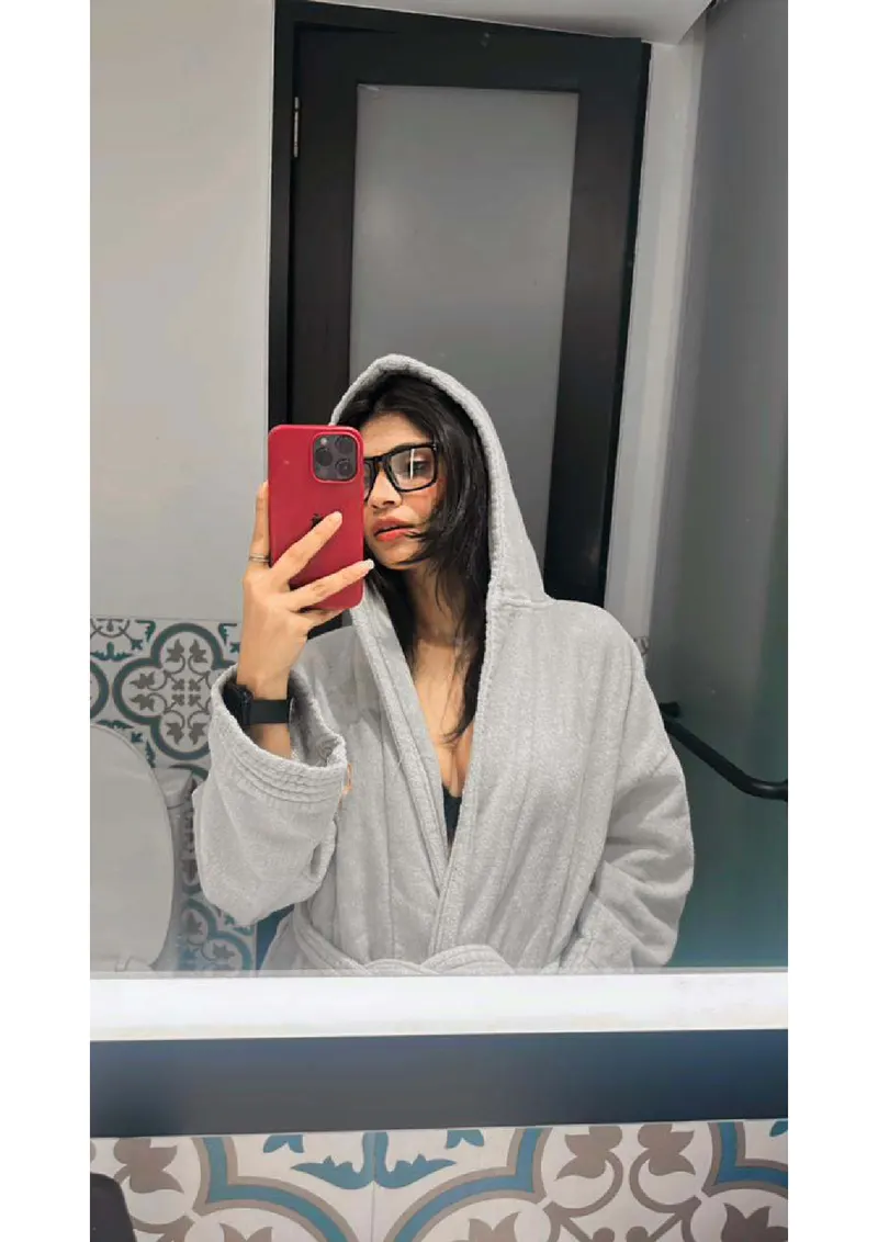 JANVI MUMBAI COLLEGE STUDENT photo 8