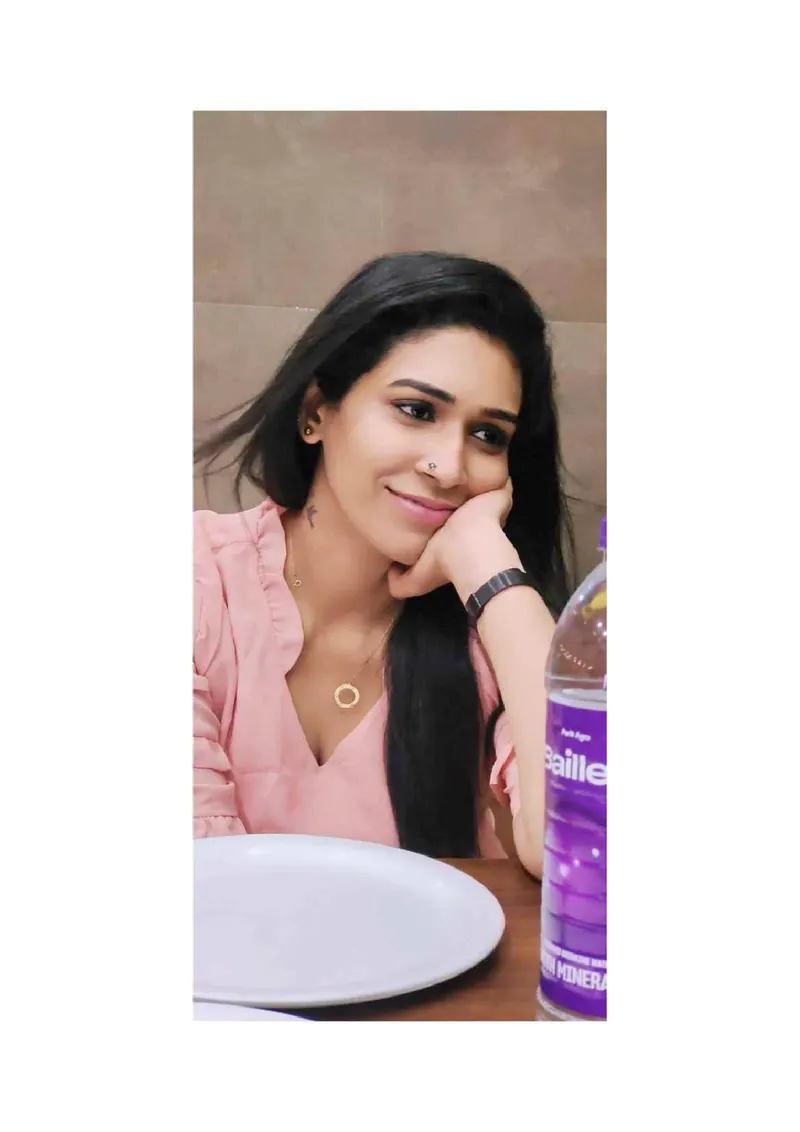 KERELA ARTIST PALLAVI AVAILABLE photo 3