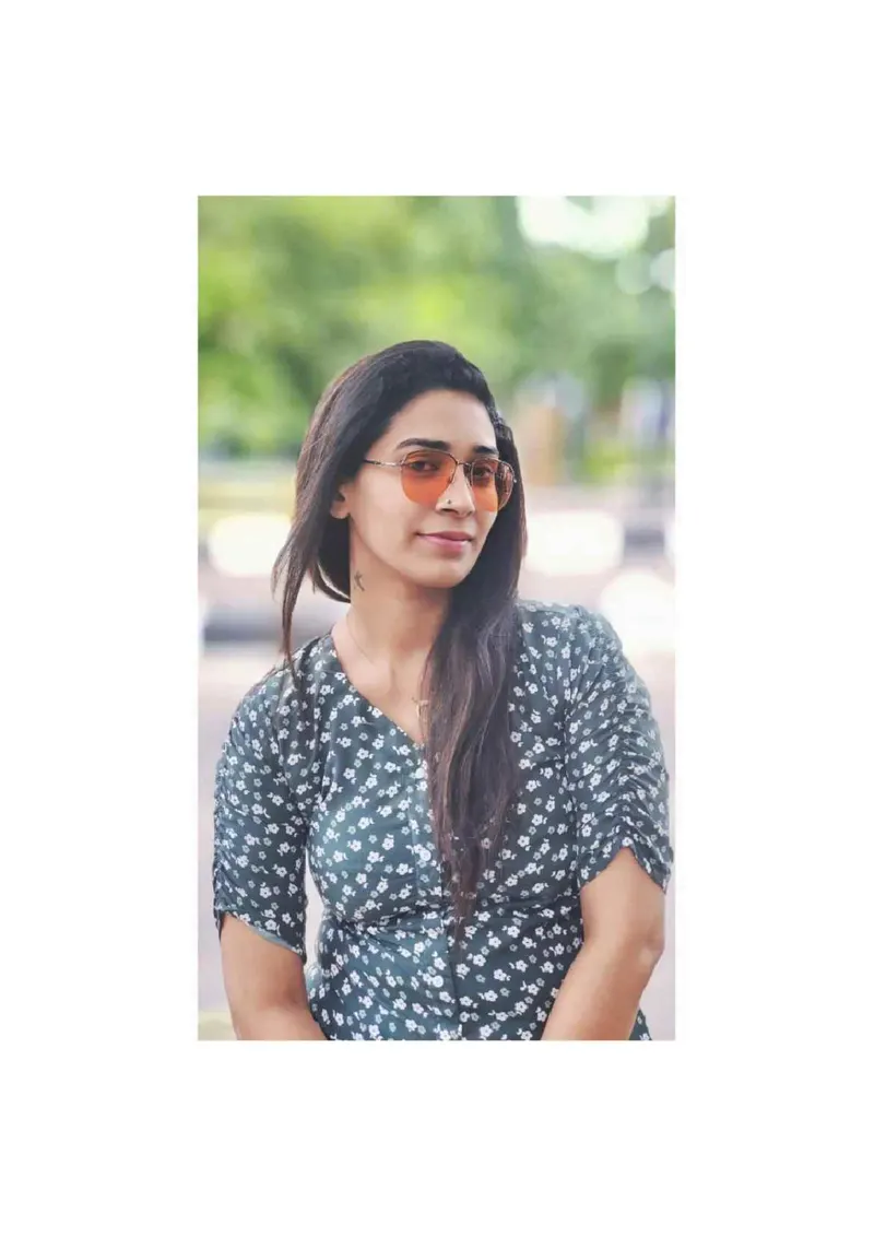 KERELA ARTIST PALLAVI AVAILABLE photo 4