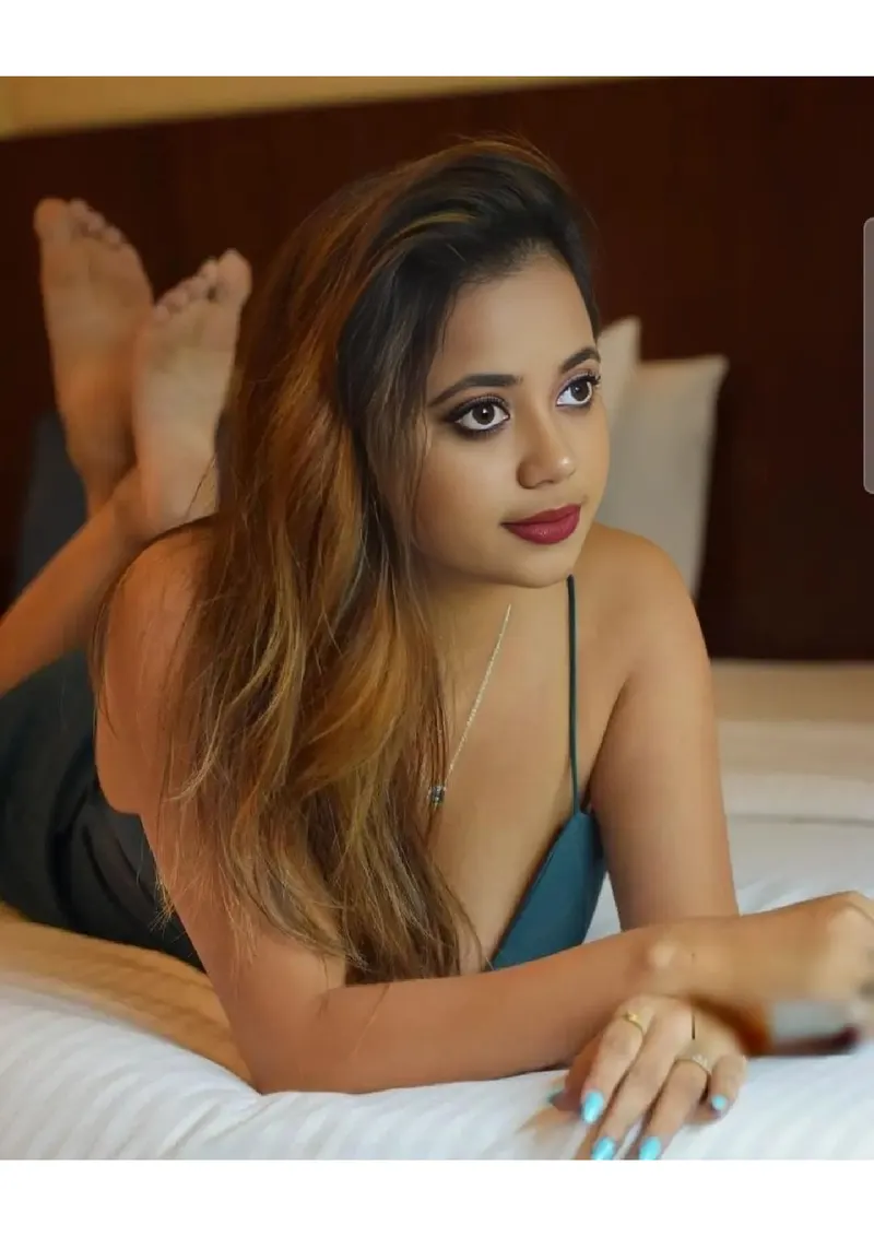 sangeeta π photo 3