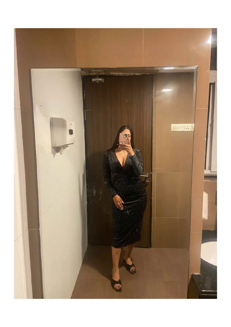 TAJ HOTEL RECEPTIONIST ROOPA AVAILABLE photo 4