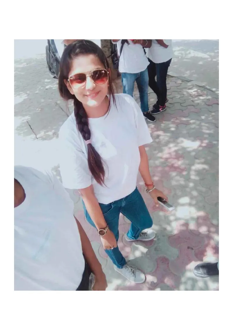 VISCOM STUDENT SHARMILA AVAILABLE photo 6