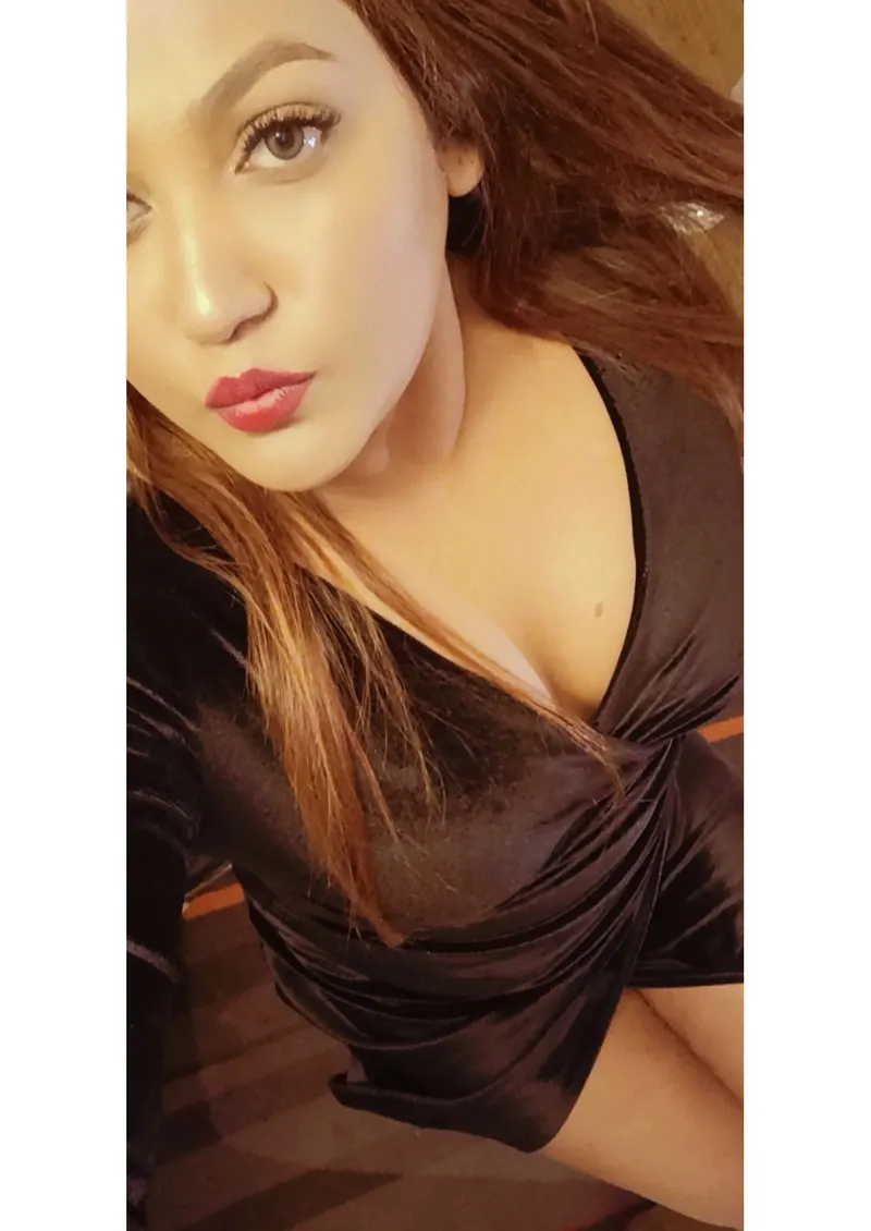 VVIP SARA MODEL (BJ EXPERT) — Model escort in Bangalore