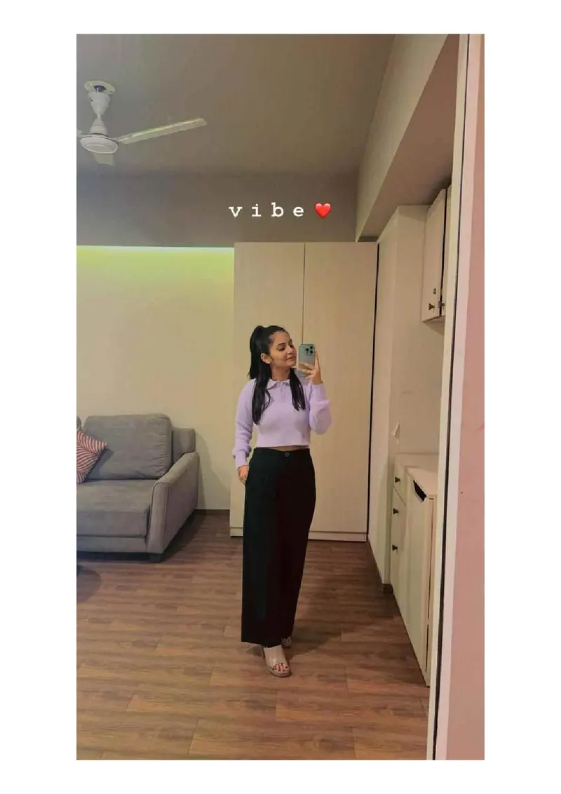 Young kashmiri girl Kushboo available photo 9